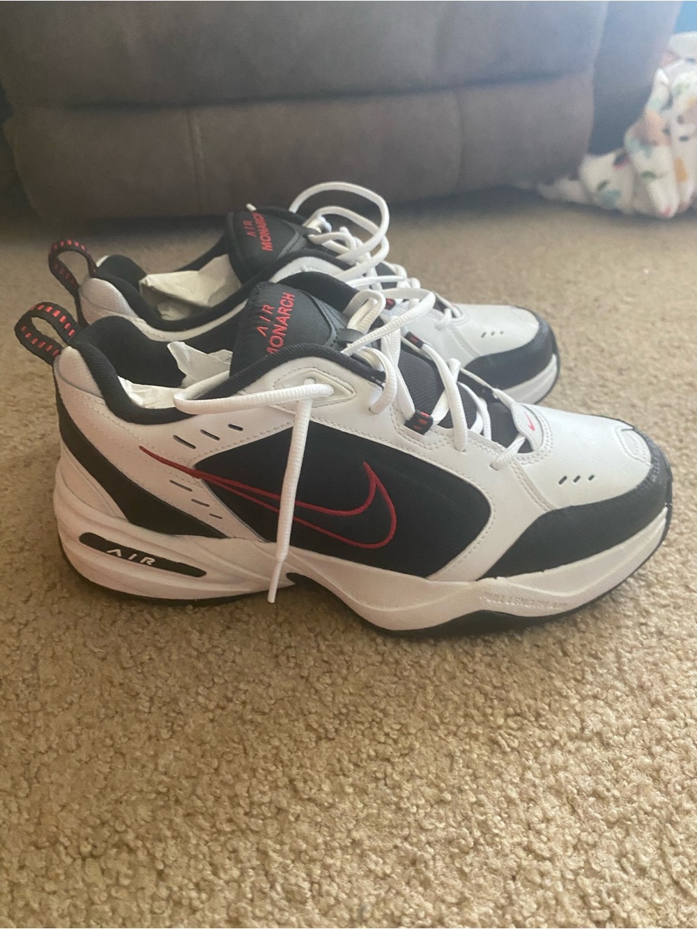 Nike Air Monarch IV White Black Varsity Red Men's Size 11 Sneakers 415445-101